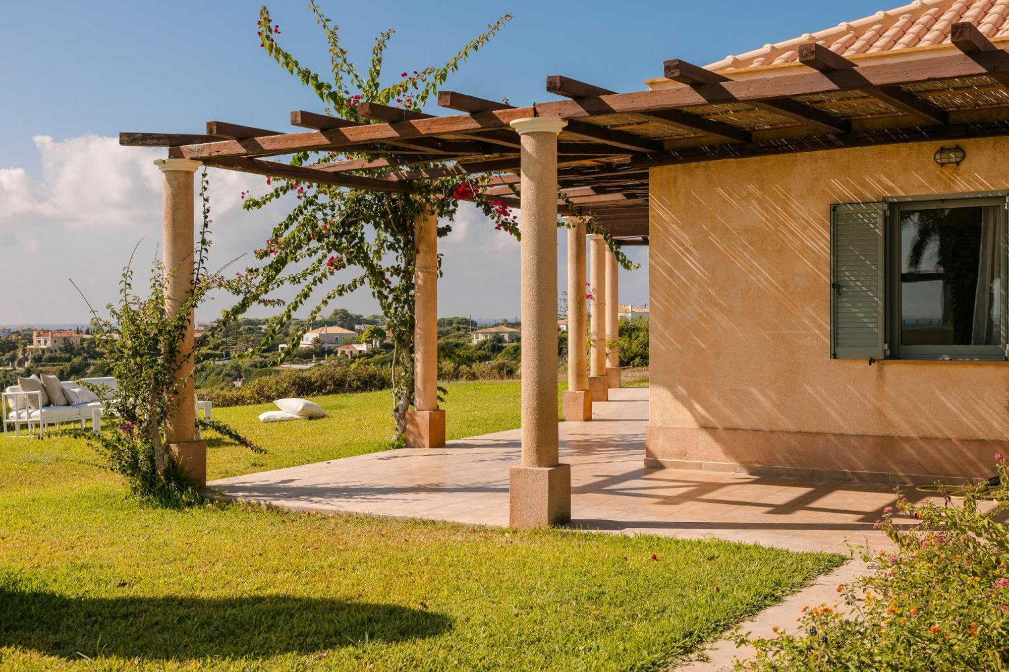 Absolute Villa By Stylish Stays Livathos  Exteriör bild