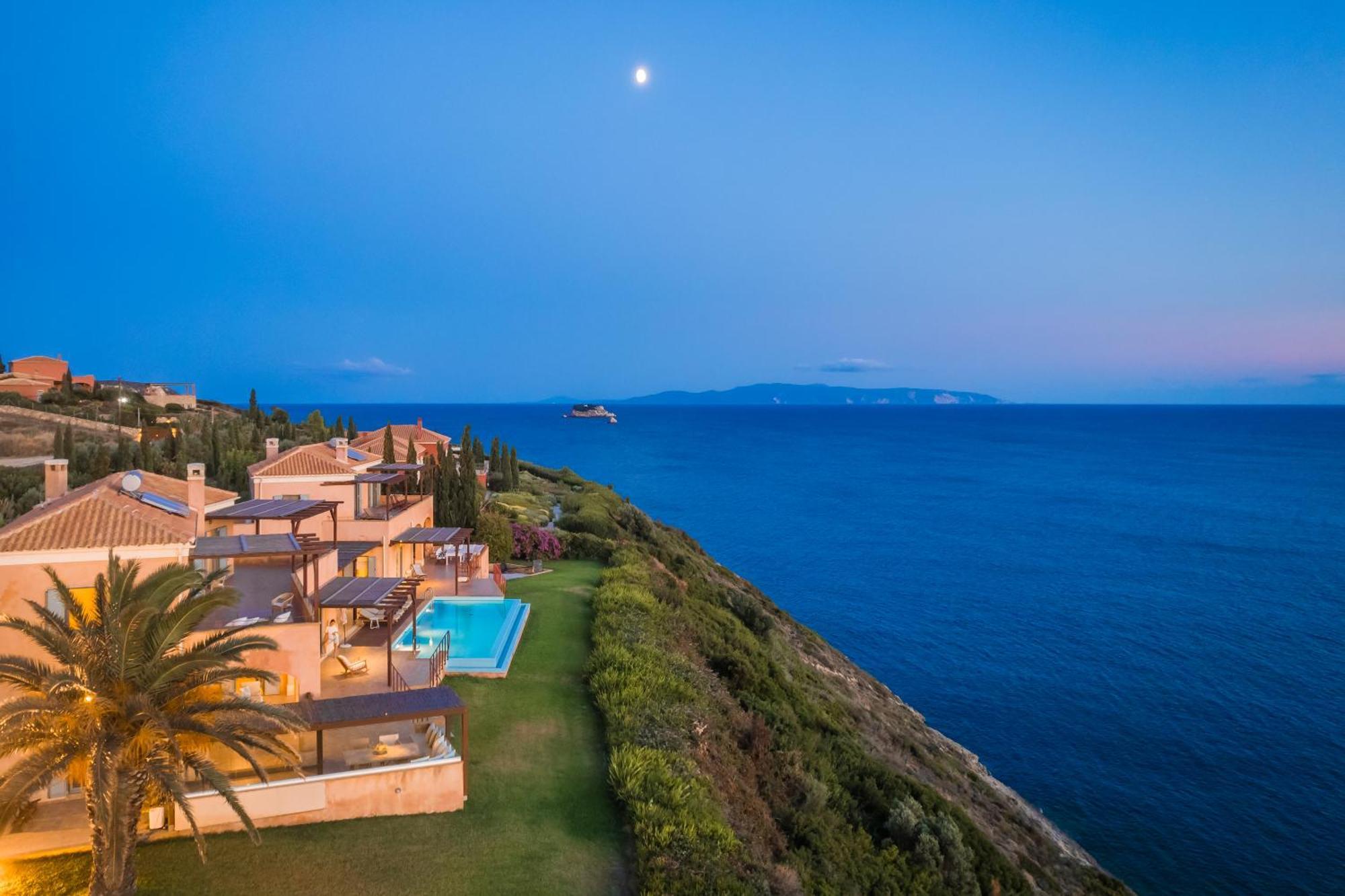Absolute Villa By Stylish Stays Livathos  Exteriör bild